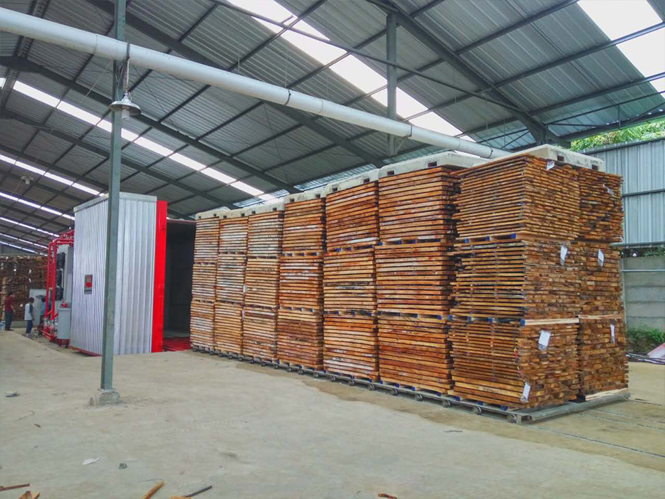 印尼 50 m³ 传统真空干燥设备